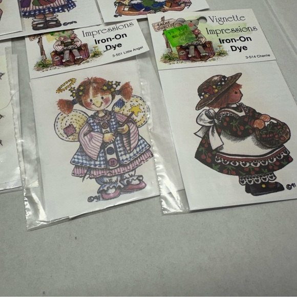 Vignette Impressions Lot of 20 Iron-On Dye Button Boy 3-515 and Angel - Picture 8 of 13